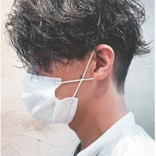 波巻きパーマセンターパート