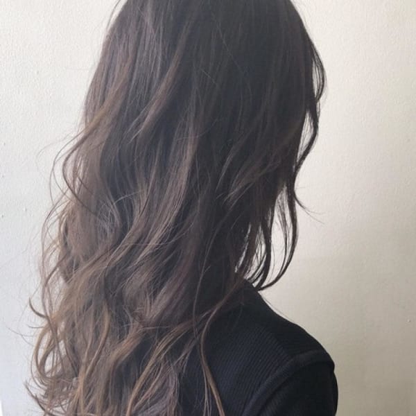 　ラベンダーベージュ　艶カラー　暗髪
