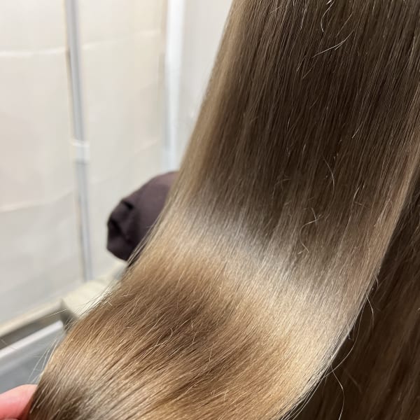 艶髪ストレートヘア|Sherry