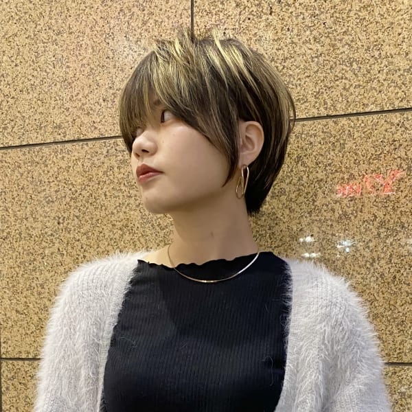 大人美人ショート カット 前髪 韓国 インナー 髪質改善