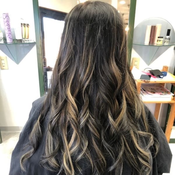 ふわカールヘアー|Anniversary美容室 Mimore