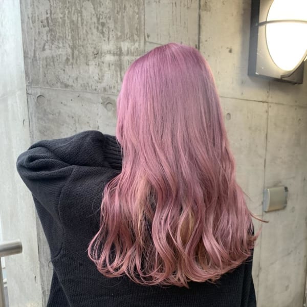 ピンクベージュ　ラベンダーピンク　ラベンダーカラー