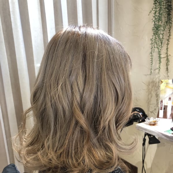 王道ミルクティーベージュ×ミディアム