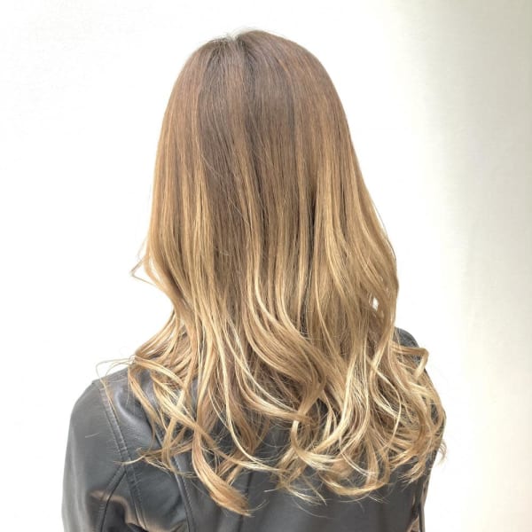美髪/大人かわいい/こなれミディ/サンドベージュ