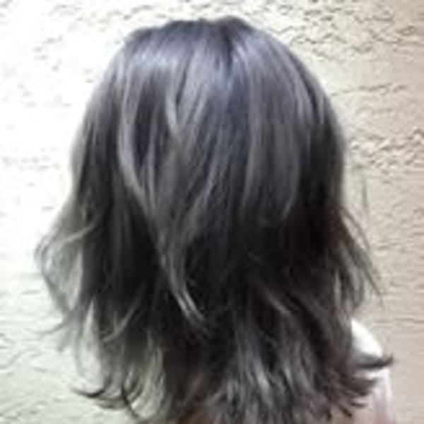 ダークシルバーグレイ　　【Attirer　飯田裕之】