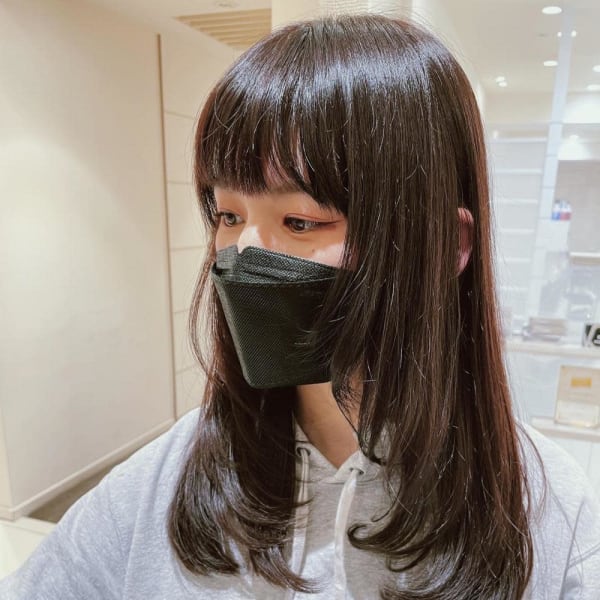 顔まわりレイヤーカット