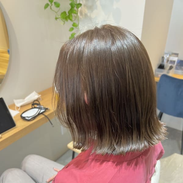 切りっぱなしボブ×オリーブ|PARAGO.