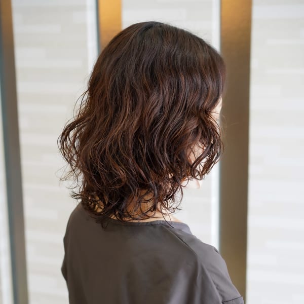 【30・40・50代】ウルフ風カット×パーマ