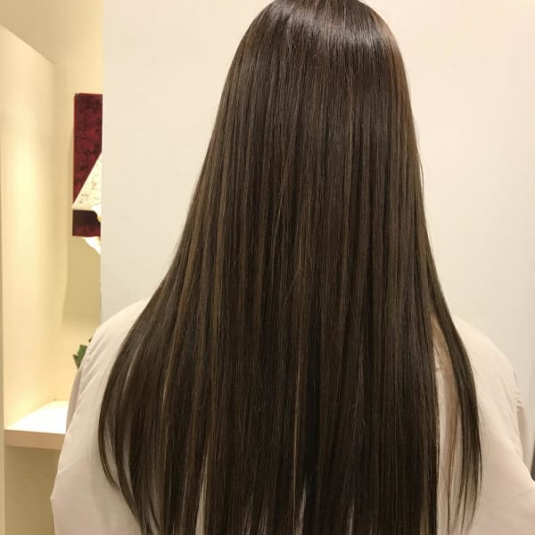 シルキーグレージュ