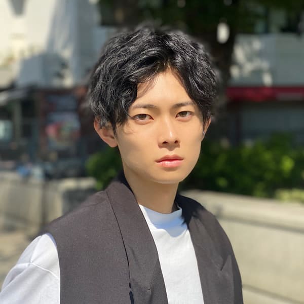 無造作パーマ×アップバング