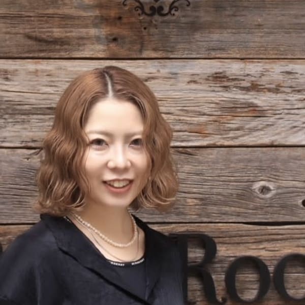 PRIDE ROCK HAIR【プライドロックヘアー】のスタッフ紹介。碧衣