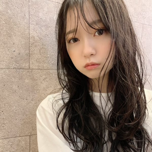 大人かわいい黒髪風暗髪ハイライトカラーデジタルパーマ
