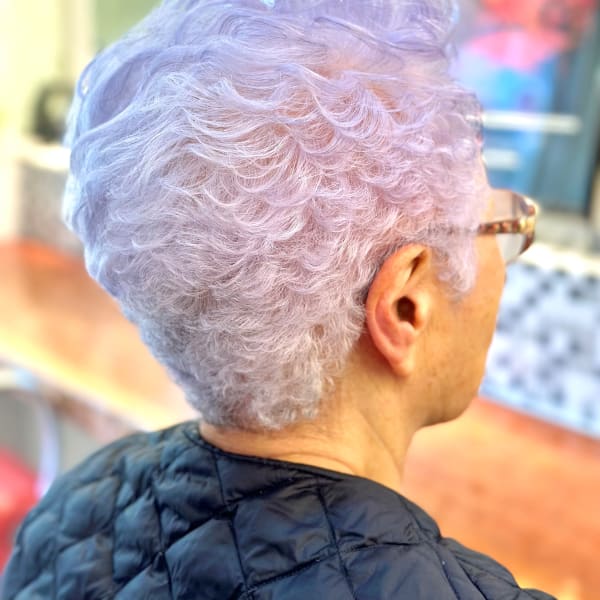 上品なおしゃれグレイカラー