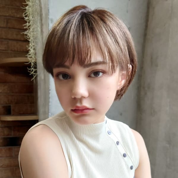 【マノハル スタイル】グレージュ×マッシュショート