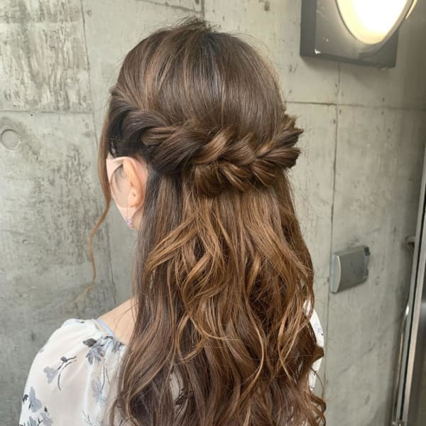 ヘアセット　アップスタイル　ヘアアレンジ