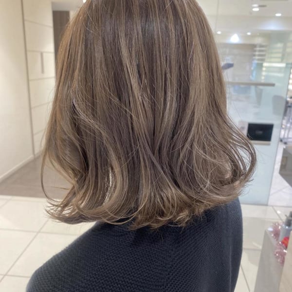 細めハイライト白髪ぼかしカラー