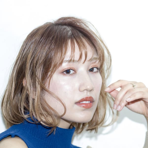 リラクシーボブ インナーカラー　グレージュカラー