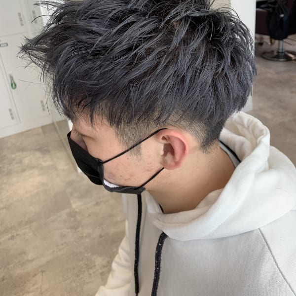 アッシュグレー