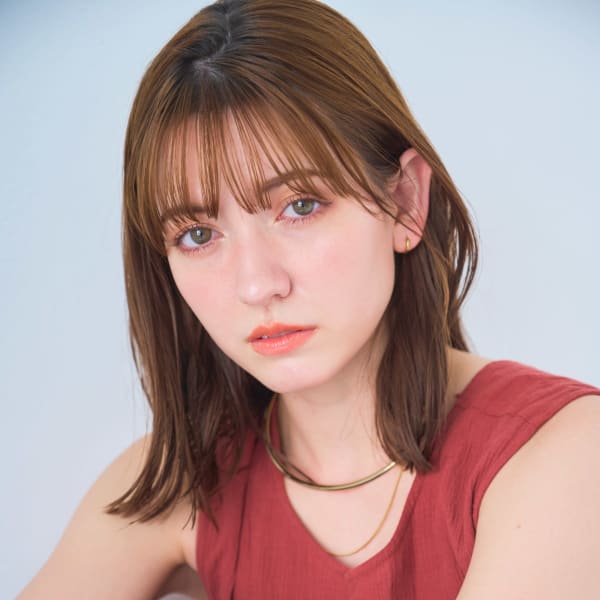 小顔シースルーバングくびれミディアム