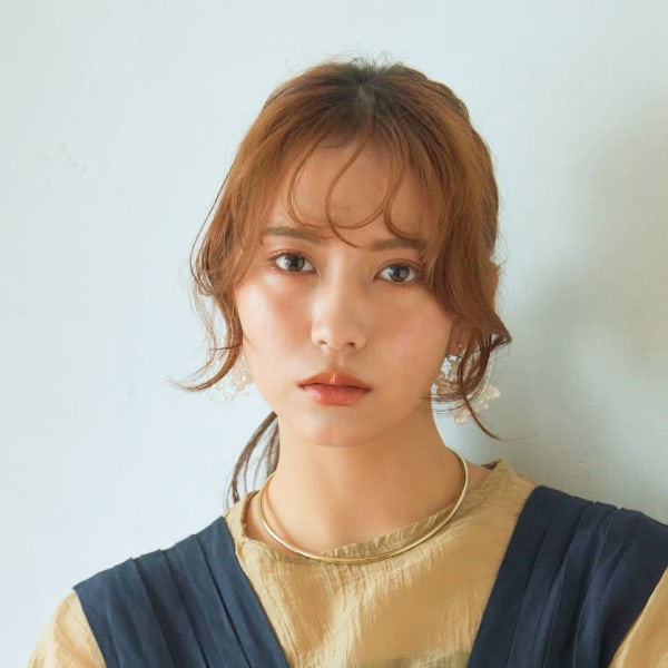 おくれ毛ポニー(ツヤ感カラー/髪質改善/栄/フェイスレイヤー