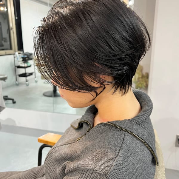 【美人スタイル】くびれショート×透明感アッシュ