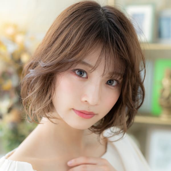 シースルーバングイヤリングカラーふわミディ　マロン