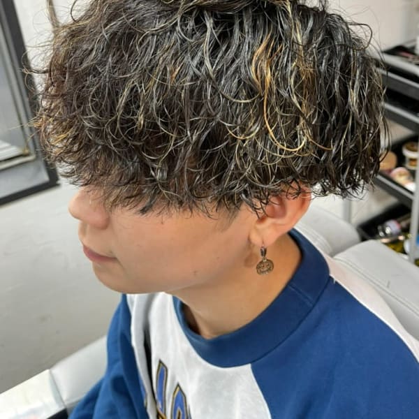 ハイライトツイストスパイラルパーマ マッシュヘア