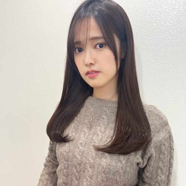 【山田】アッシュベージュツヤサラロングシースルーバングy39|Maria by AFLOAT