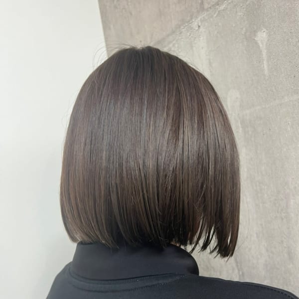 ミディアム　切りっぱなしボブ|ROCA by teatro hair salon