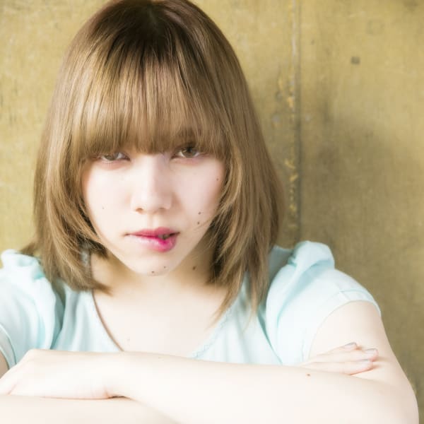 ナチュラルストレートバング