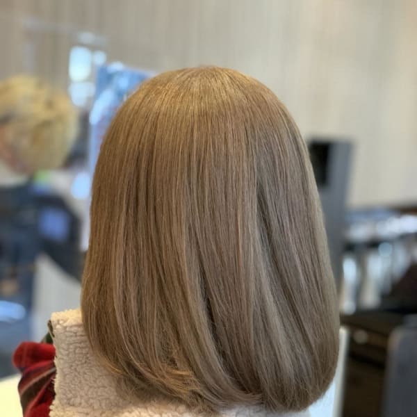 白髪ぼかしにブリーチしてみましょう!