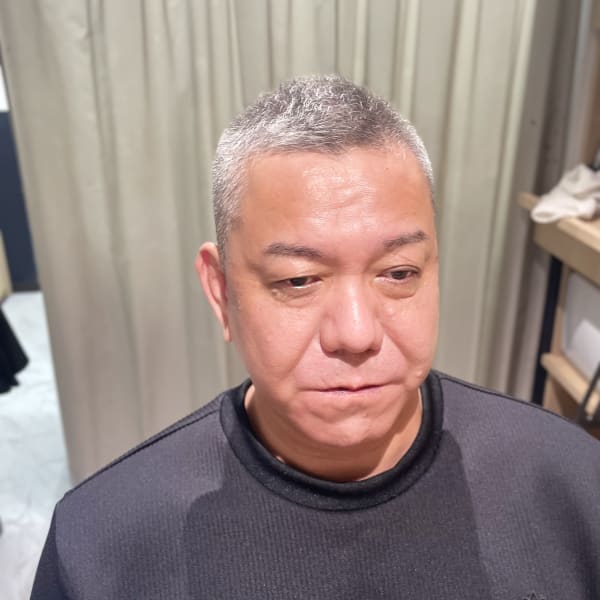 ビジネスショート〈銀座〉理容室
