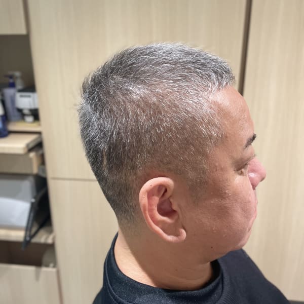 ビジネスショート〈銀座〉理容室