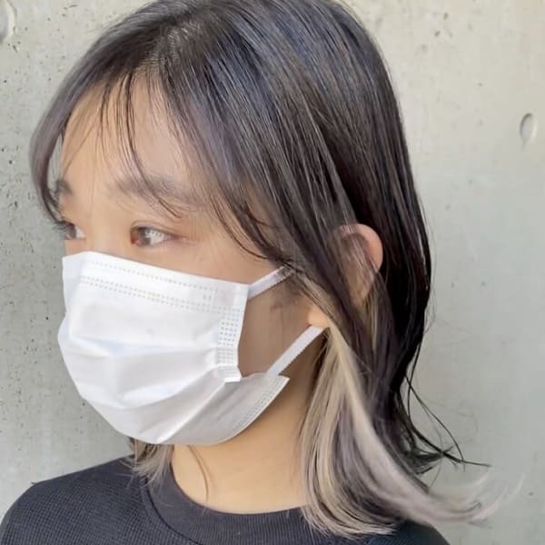 インナーカラーで波巻きボブ