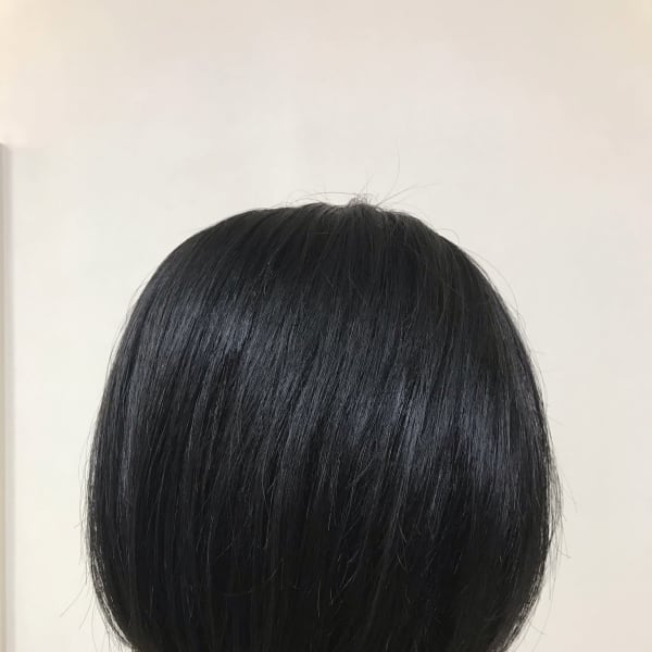 ミディアムマッシュボブ