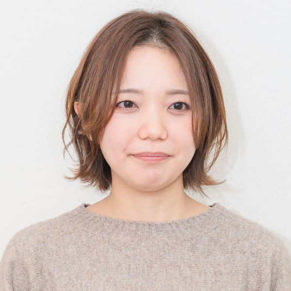 ショート【耳かけ×艶カラー】