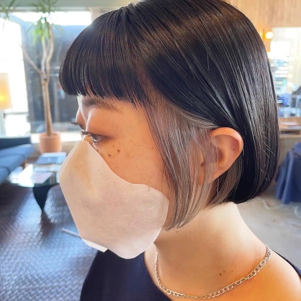 ぷつっとボブ×イヤリングカラー