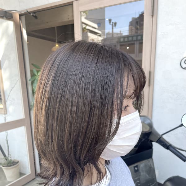 ミラーグレージュ