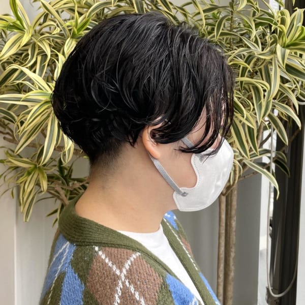 前下がりパーマ