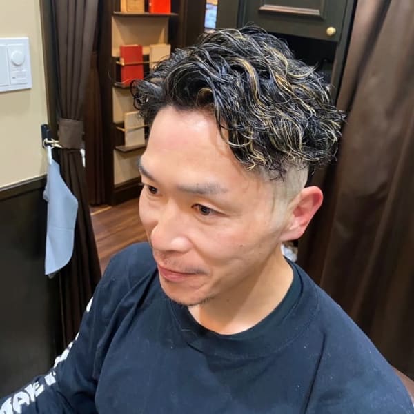 メッシュ×ツイストスパイラルパーマフェードでイカしすぎた結果