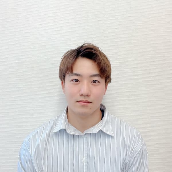 としの店 HAIR STUDIO【トシノミセ】のスタッフ紹介。赤沼　蓮