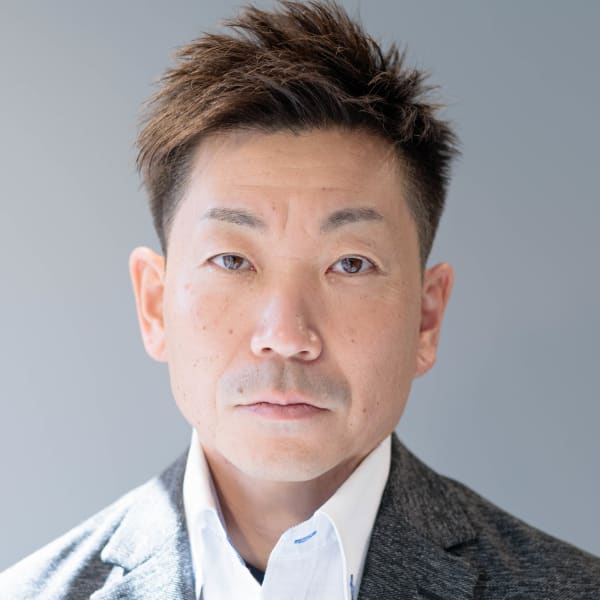 大人な刈り上げツーブロックショートスタイル