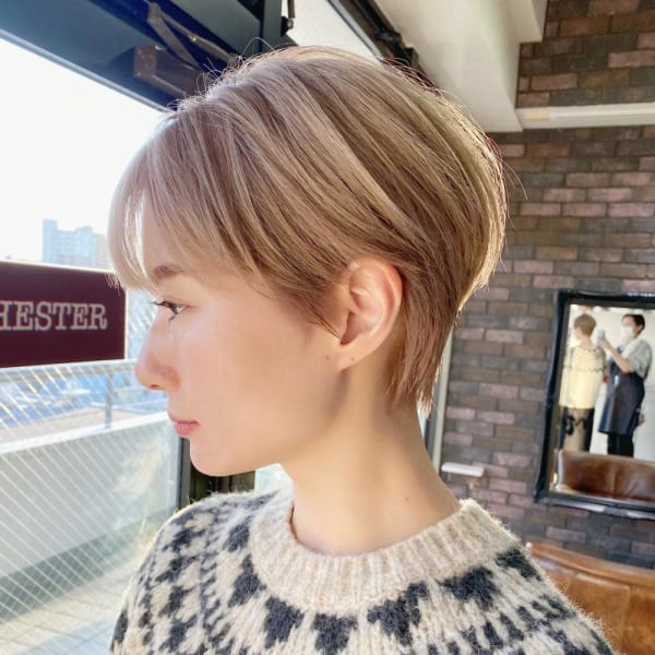 ベリーショート ブロンド ホワイトベージュ ハンサムショート