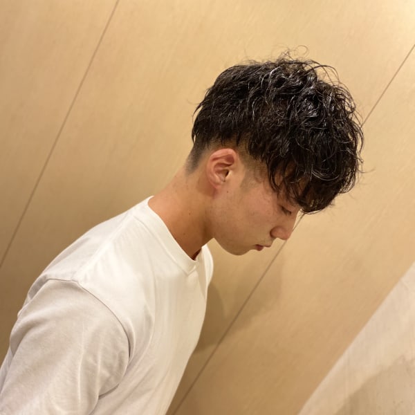 前下がりマッシュスタイル