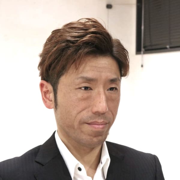 アップバングショートスタイル