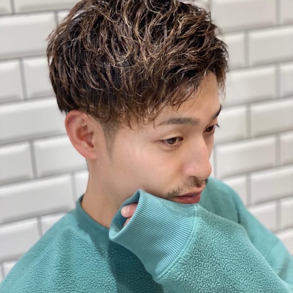 ショートツイストスパイラルパーマ|アラカワ homme