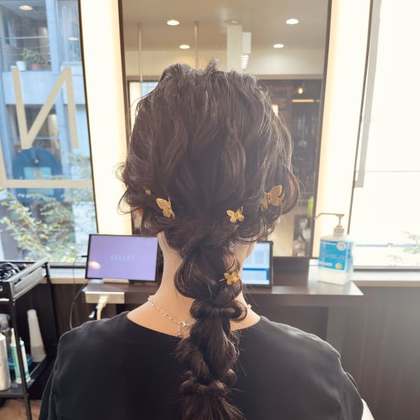 結婚式お呼ばれへア　あみおろしアレンジ