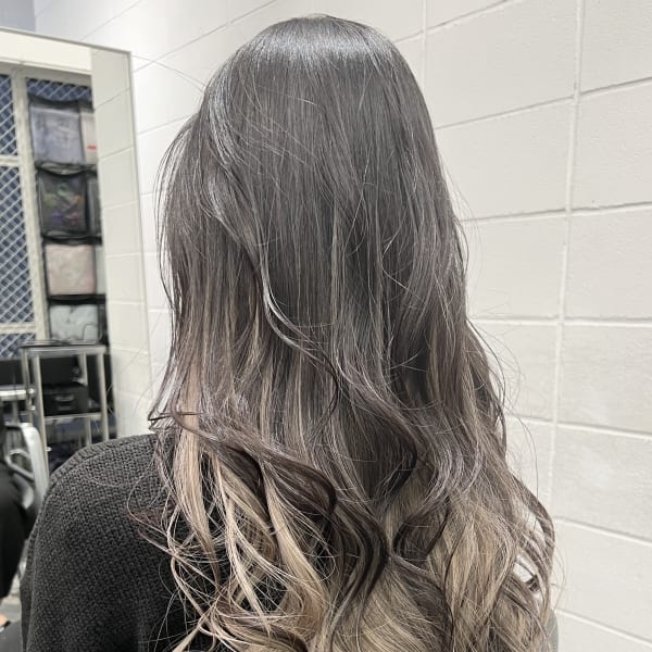 ベージュ/ハイトーンカラー/レイヤーカット/こなれミディ	