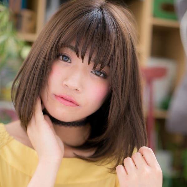 バレイヤージュ前下がりぱっつんボブb ショコラアッシュ