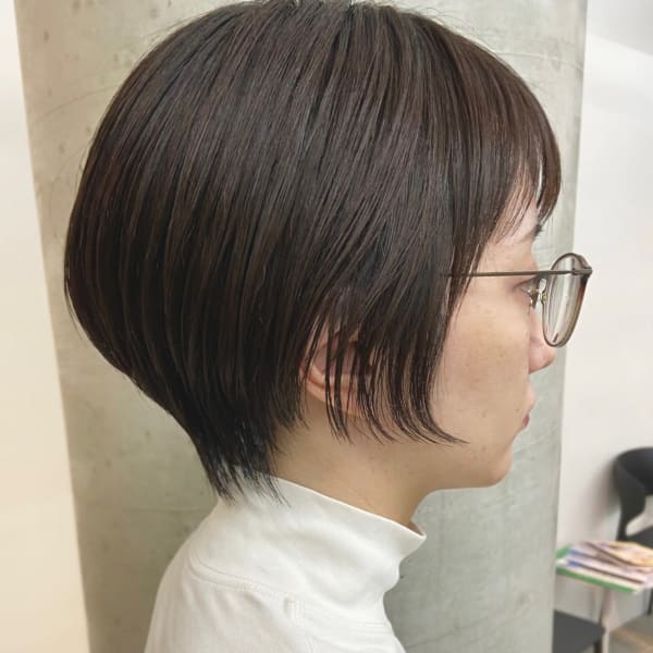 襟足スッキリショートボブ
